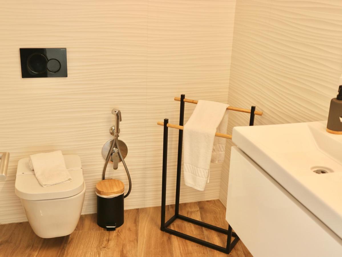 Iconik Design Apartments 阿威罗 外观 照片